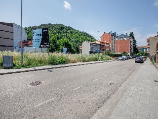 Suelo en C/ Compositor Aubert - Olot - 6