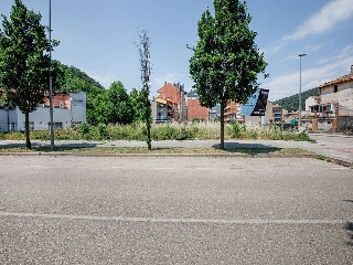 Suelo en C/ Compositor Aubert - Olot - 9