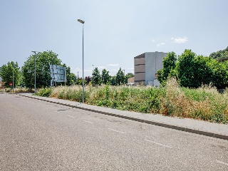 Suelo en C/ Compositor Aubert - Olot - 11