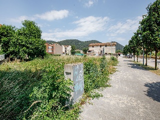 Suelo en C/ Compositor Aubert - Olot - 12