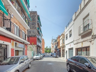 Solar en C/ Gerardo Laguia 28