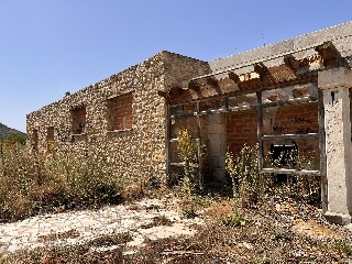 Edificio en C/ Extrarradio, Castrillo de Duero (Valladolid) 13