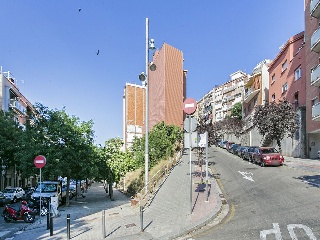 Suelo urbano consolidado en C/ Fastenrath - Barcelona - 7