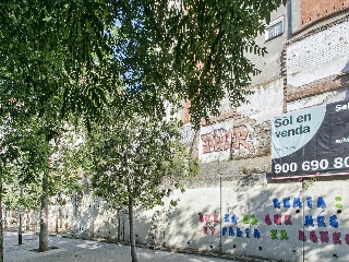 Suelo urbano consolidado en C/ Fastenrath - Barcelona - 17