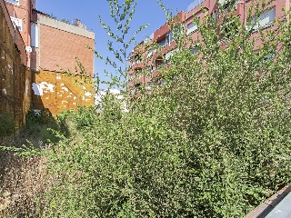 04247-0001 11