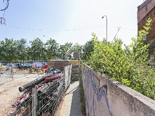 04247-0001 22
