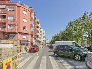 04247-0001 23