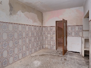 00992-0001 10
