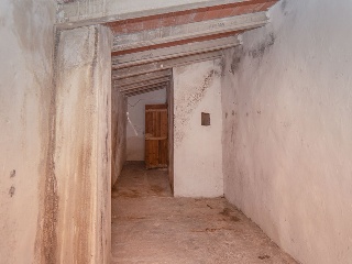 00992-0001 17