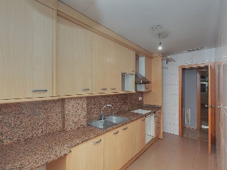 Piso en C/ Barcelona - Cornellà de Llobregat - Barcelona  6