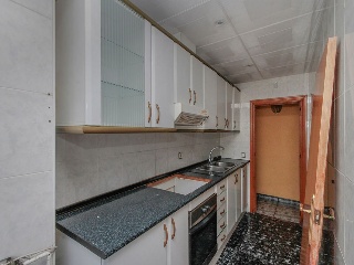 Piso en C/ Bedoll, Cornellà de Llobregat (Barcelona) 5