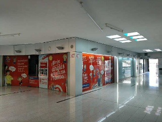 Local comercial en C/ Nou - en Ripollet - Barcelona 4