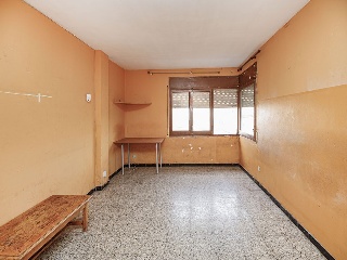 Piso con garaje en Banyoles 4