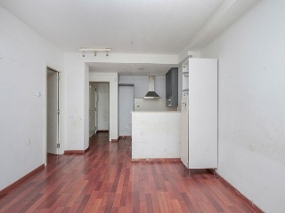 Piso y garaje en C/ Almería - Terrassa - Barcelona 3