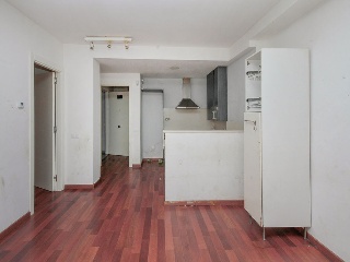 Piso y garaje en C/ Almería - Terrassa - Barcelona 4