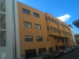 Local en venta en Telde de 77  m²