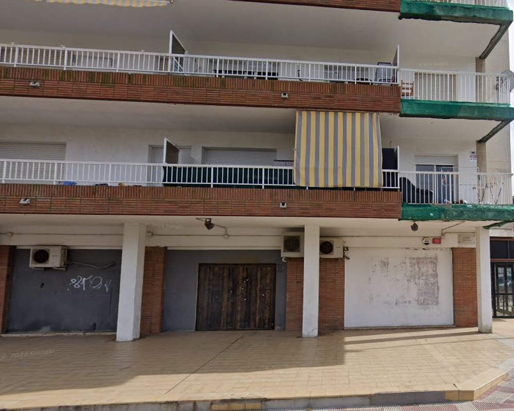 Local en C/ Menorca - Blanes - Girona