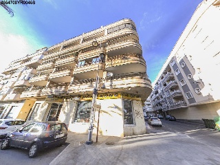 Piso en venta en Torrevieja de 77  m²