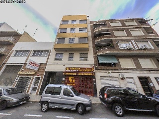 Piso en venta en Elche de 63  m²