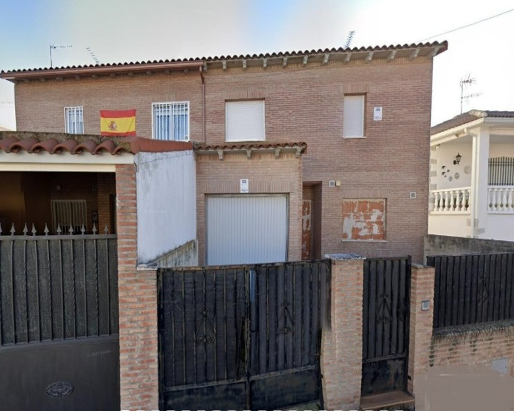Chalet pareado en C/ Canalejas