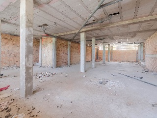 Promoción de garjes en Pablo García Baena - Joan Margarit 28