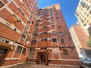 Piso en venta en Bilbao de 73  m²