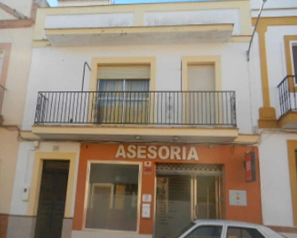 Piso en C/ Murillo, Cantillana (Sevilla)