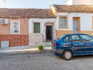 Chalet Adosado en C/ Sanchuelo, Córdoba 2