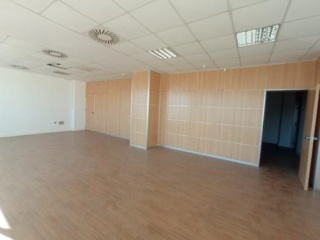 Oficina en C/ Glorieta Fernando Quiñones - Tomares - Sevilla 5