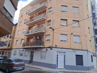 Piso en venta en Villarreal de 77  m²