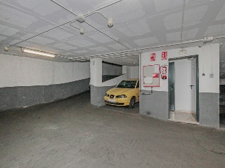 Plaza de garaje en Av Catalunya 4