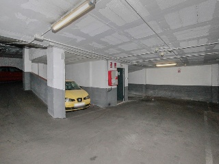 Plaza de garaje en Av Catalunya 5