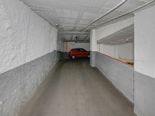 Plaza de garaje en Av Catalunya 11