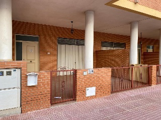 Pisos banco Daya Nueva