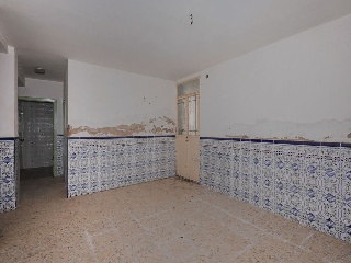 12856-0001 11