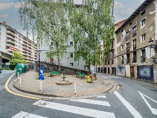 Piso en C/ Bustinzuriko Errebala 12