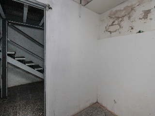 Local comercial en C/ Mare de Deu de Port - Barcelona - 28