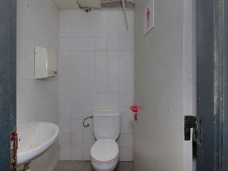 Local comercial en C/ Mare de Deu de Port - Barcelona - 36