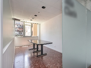 Local en C/ Mallorca, Barcelona 5