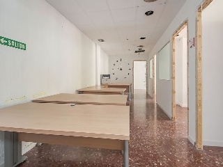 Local en C/ Mallorca, Barcelona 9