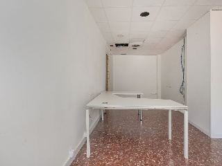 Local en C/ Mallorca, Barcelona 15