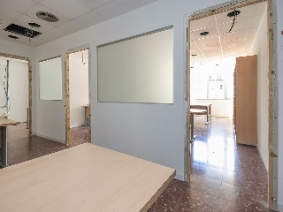 Local en C/ Mallorca, Barcelona 18