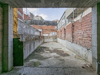 Vivienda en construcción detenida en C/ Sant Gaieta - Rubí - 33