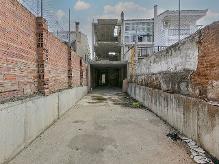 Vivienda en construcción detenida en C/ Sant Gaieta - Rubí - 34