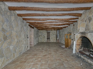 chalet independiente situado en Torre de Claramunt 25