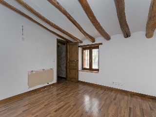 chalet independiente situado en Torre de Claramunt 40