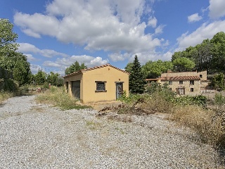 chalet independiente situado en Torre de Claramunt 59
