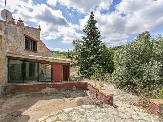 chalet independiente situado en Torre de Claramunt 61