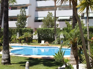 Vivienda en Urb Las Adelfas de Guadalmina Baja  27