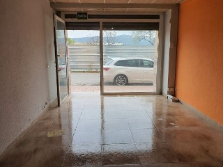 Local en C/ Dels Ducs - Vilanova del Camí - Barcelona 4